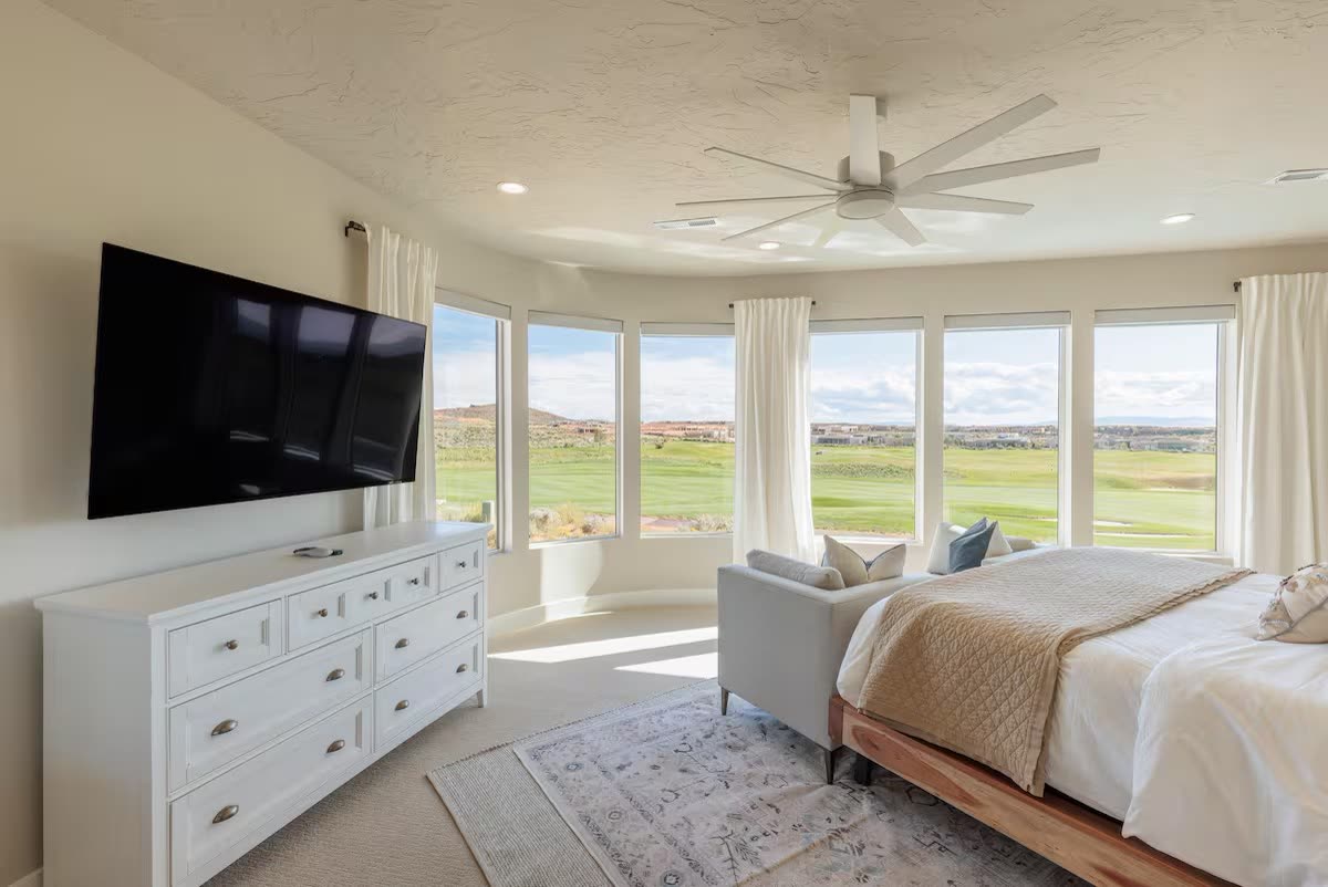 Primary bedroom with golf course view after a TrueCove cleaning in St. George, Utah